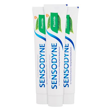 Sensodyne Fluoride Trio zubní pasta pro ochranu před zubním kazem 3x75 ml