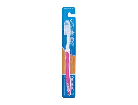 Klasický zubní kartáček Oral-B 1-2-3 Medium 1 ks