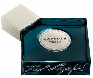 Toaletní voda Karl Lagerfeld Kapsule Woody 30 ml poškozená krabička